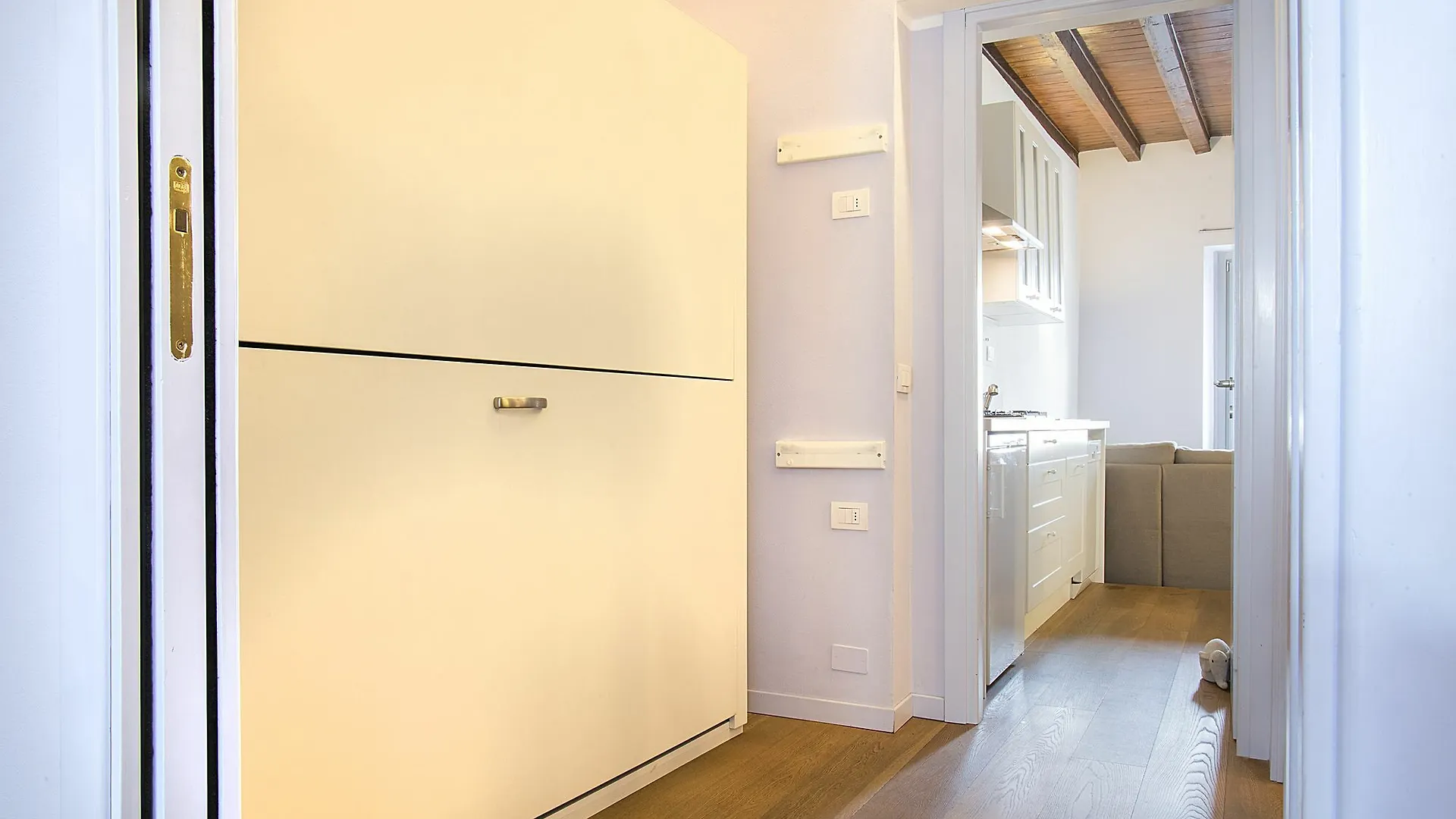 Easyhomes - Porta Venezia Oberdan Milan Apartment